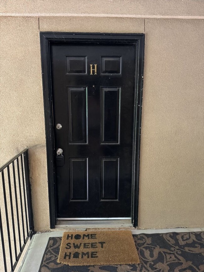 Photo - 100 Downing Way Unit H