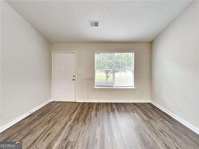 Photo - 244 Hale Haven Dr