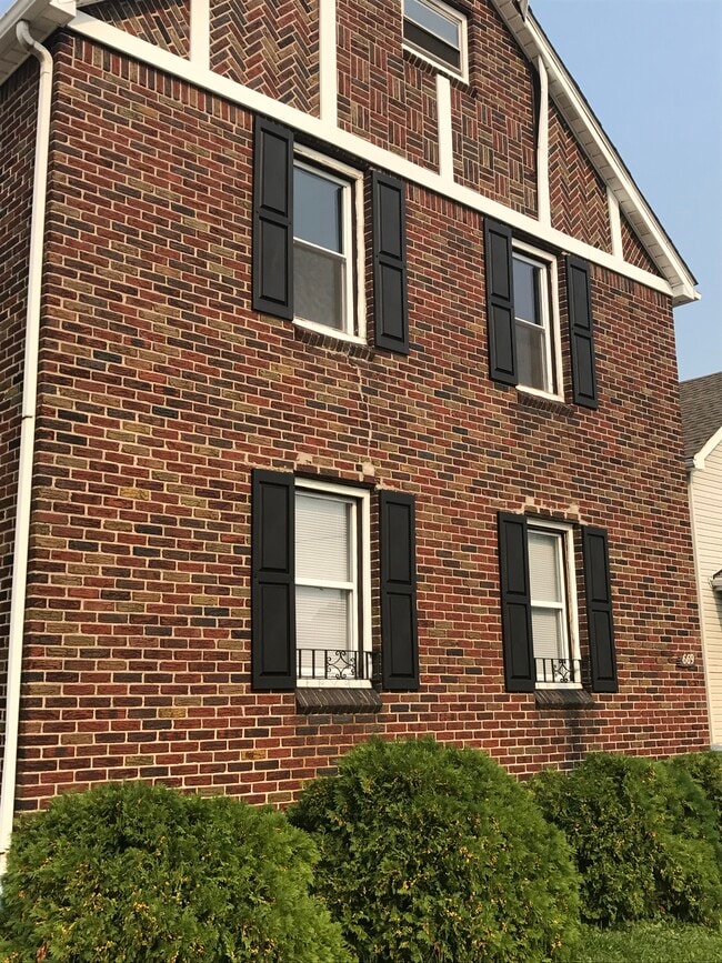 Photo - 669 Englewood Avenue Unit #2