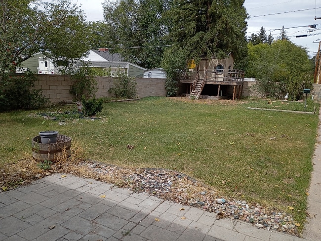 Photo - 1982 Newton Dr
