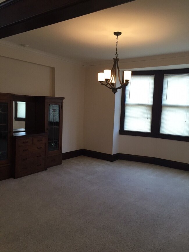 Photo - Saxony Manor