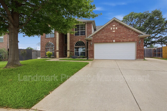 Photo - 2115 Lexington Dr