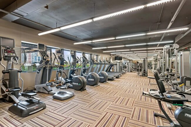 Photo - 30 E Huron St