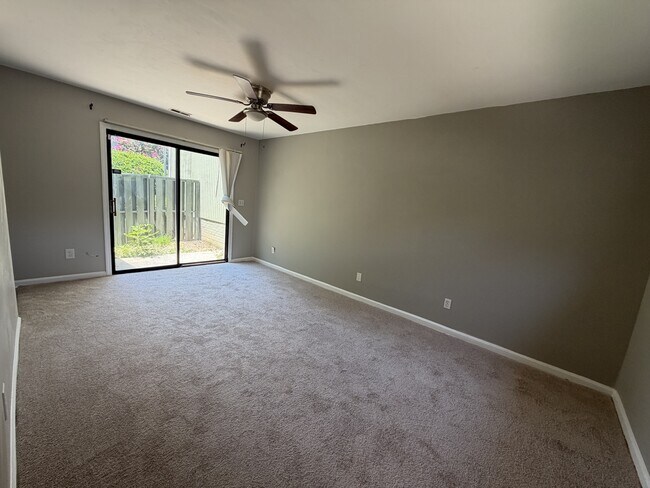 Photo - 5224 Farm Pond Ln