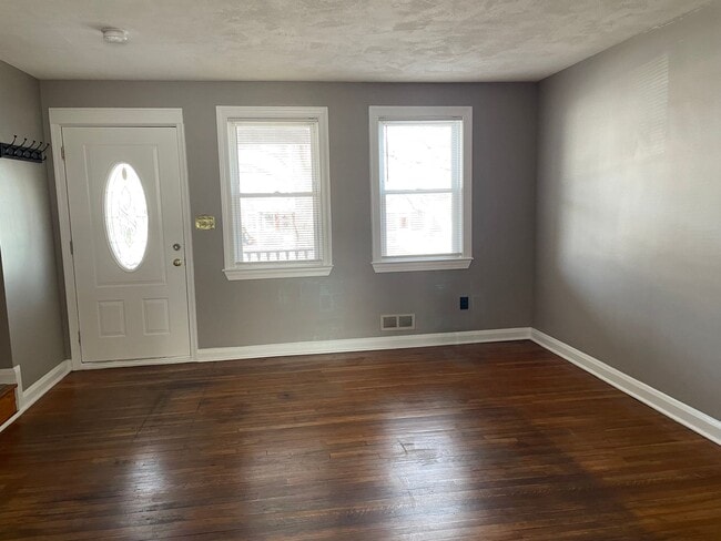 Photo - 3-Bedroom, 2-Bathroom Eastwood Rental