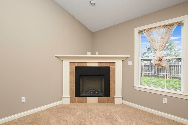 Photo - Charming 3 Bedroom/2 Bath in Mill Creek Manor with Spacious Garage