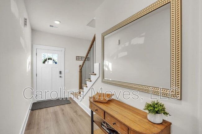 Photo - 860 Pleasant Fls Dr