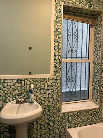 Photo - 2013 N College Ave Unit 1