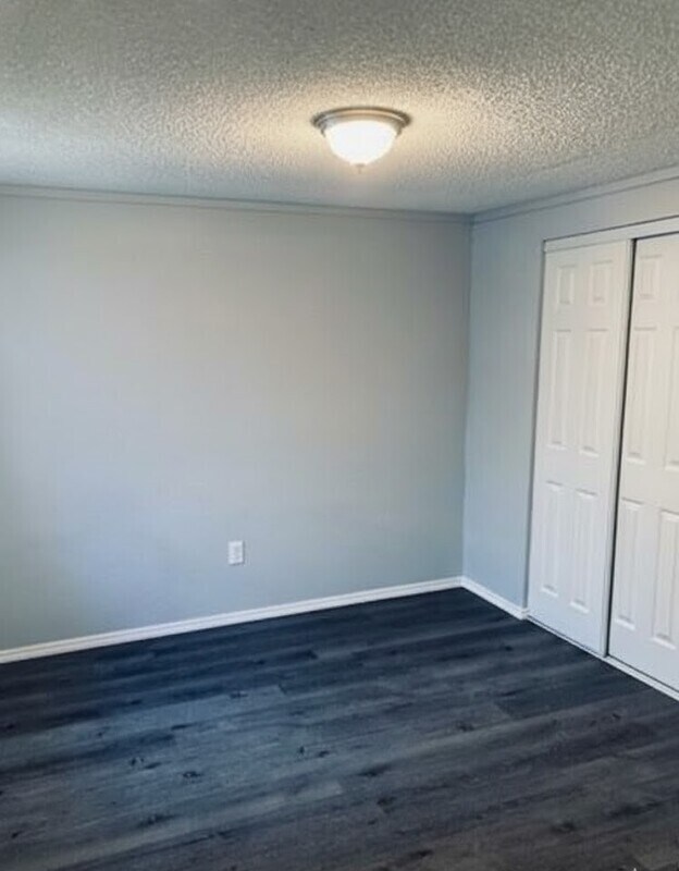 Photo - 5024 Emerson Ave S