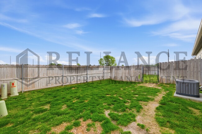 Photo - 454 S Longbranch Dr