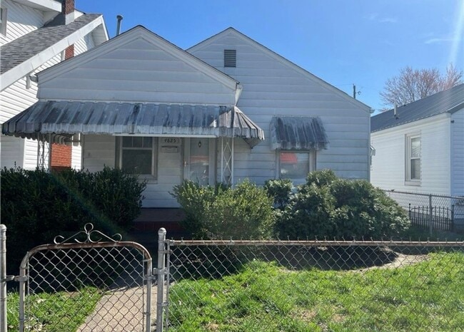 Building Photo - Cozy two-bedroom single family home close to Hospital
