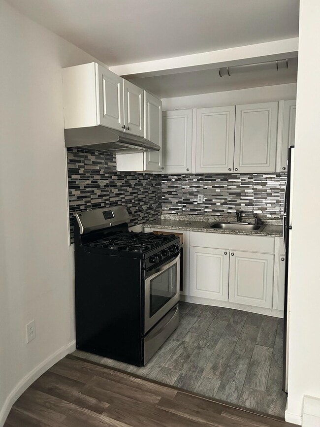 Photo - 344 Pavonia Ave Unit 4