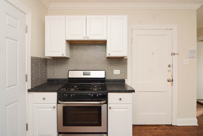 Photo - 1056 W Lill Ave Unit 2