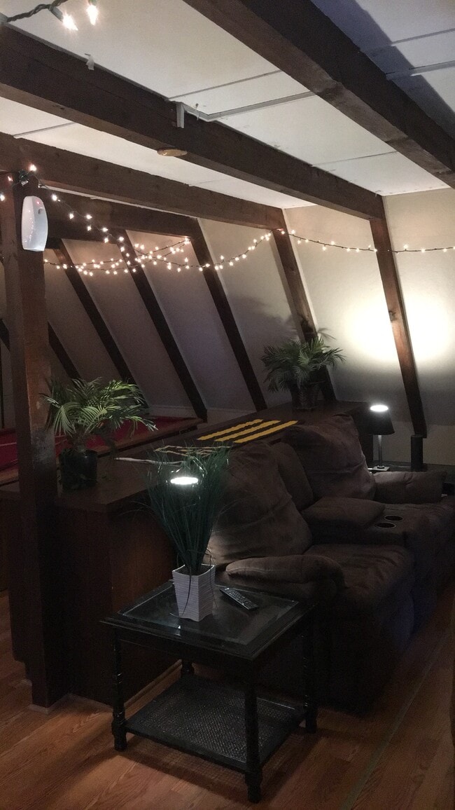 Photo - 166 Knowles Haven Ln