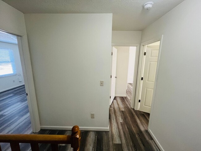 Photo - * RE-RENTAL AVAILABLE 4/6/26 * 3 Bedroom 2.5 Bath Townhouse