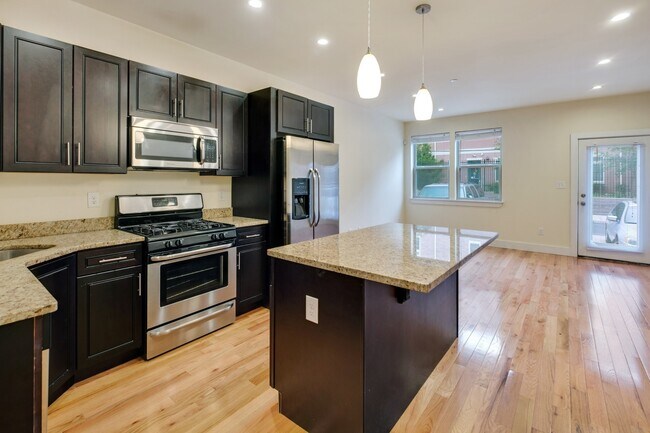 Photo - 1541 Ogden St Unidad B - 1st Floor