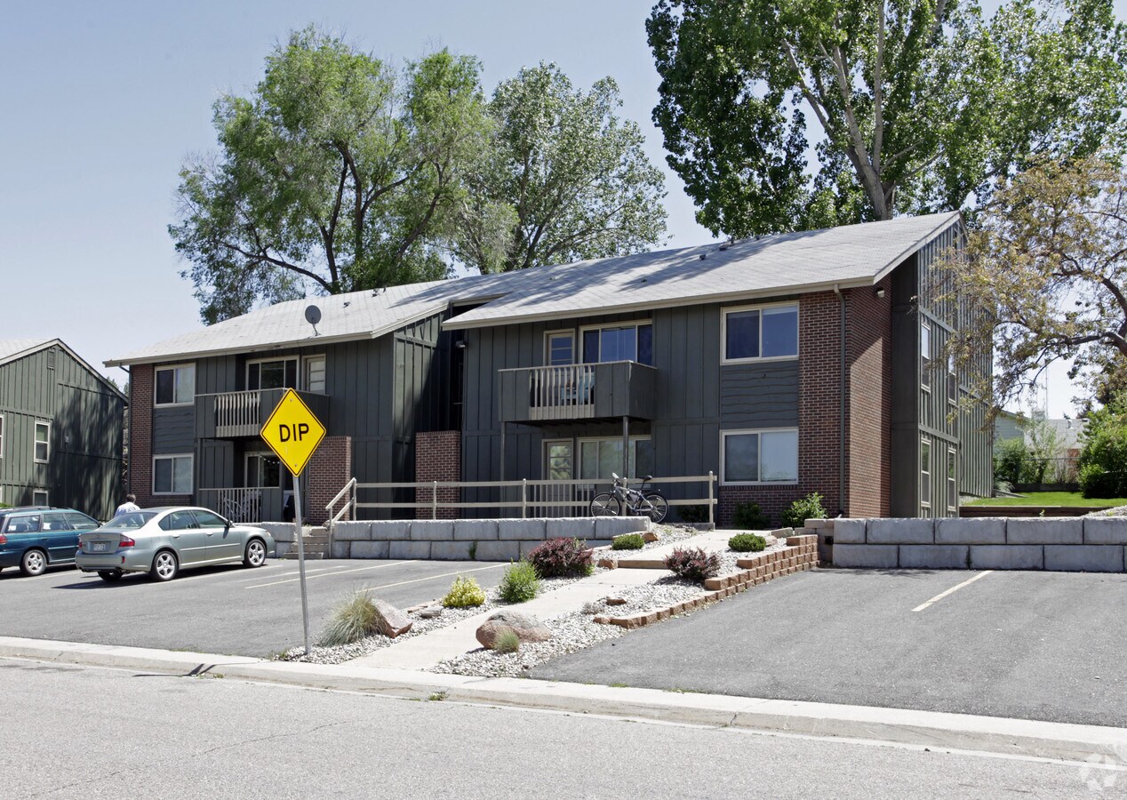 Photo - 129 Dartmouth Trl
