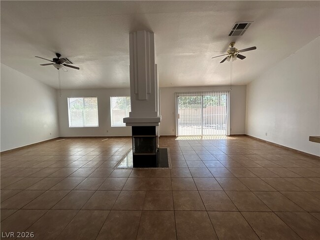Photo - 7200 Eagle Crest St