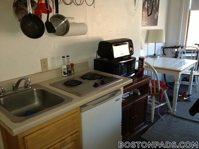 Photo - 248 Newbury St Unit 4