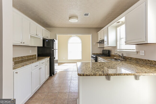 Photo - 8147 Mountain Pass