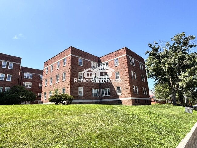 Photo - 4200 Grand Ave