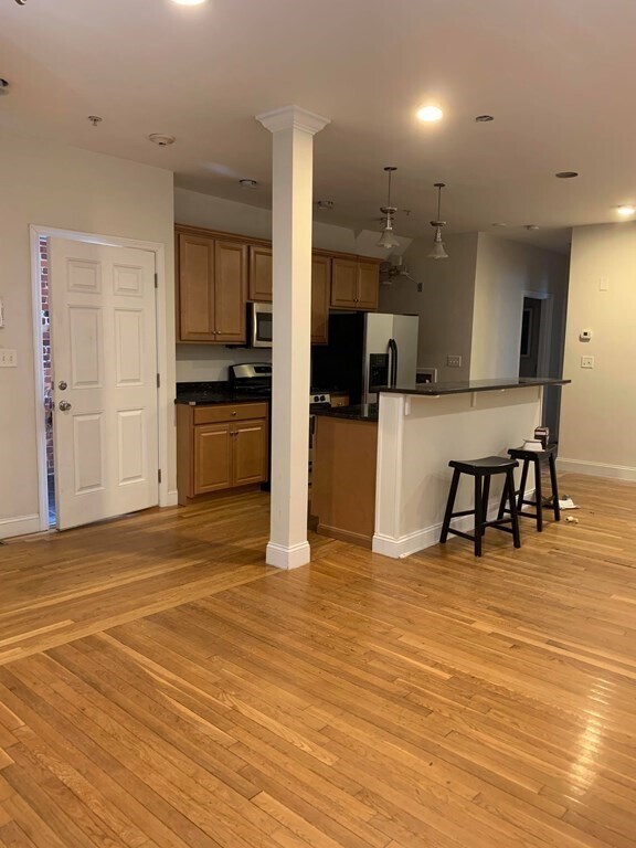 Photo - 10 Homer St Unit 1