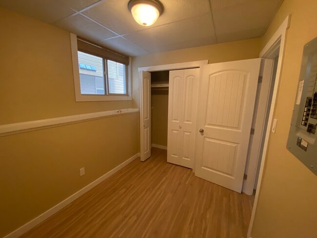 Photo - 10205-10217 17 St Unit 104- Lower