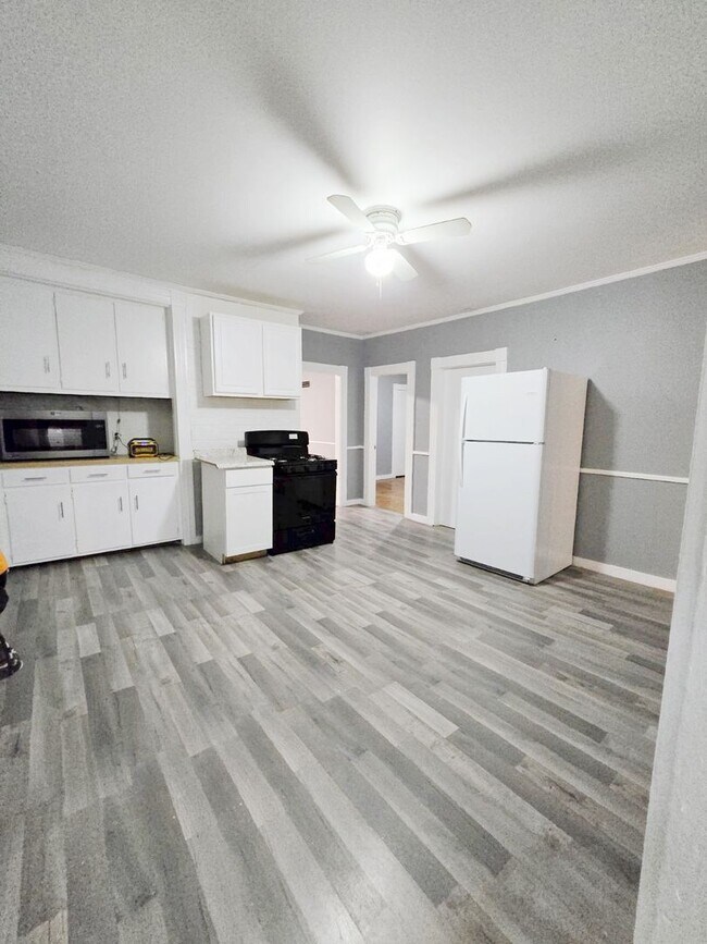 Photo - 348 Fairmount St Apartment Unit #3