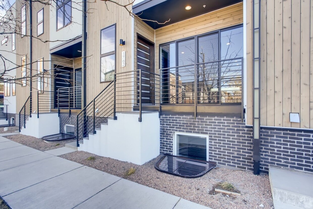 New Construction 3 Bedroom Townhomes with ... - New Construction 3 Bedroom Townhomes with ...