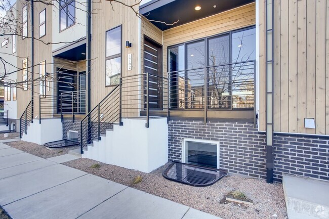 Building Photo - New Construction 3 Bedroom Townhomes with ...