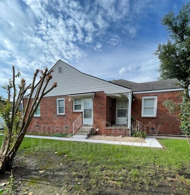 Photo - 901 S Erie Ave Casa