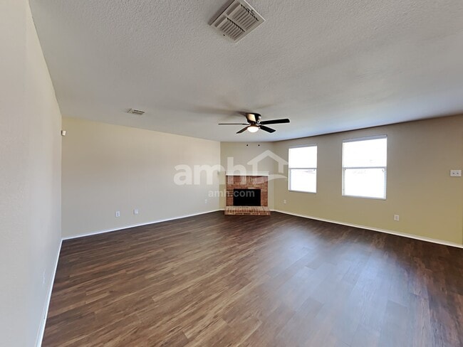 Photo - 1021 Bumble Bee Dr