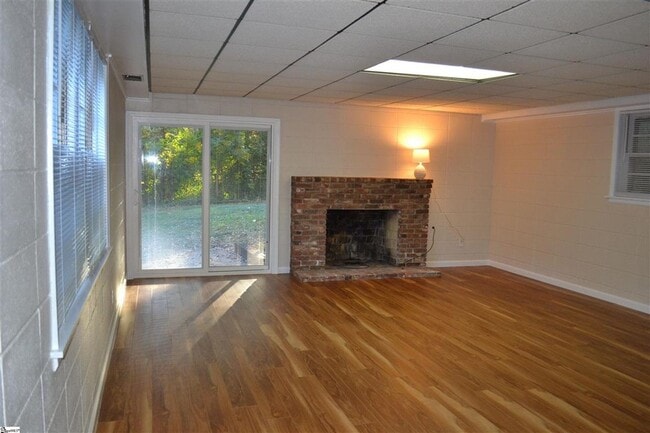 Photo - 40 Lanneau Dr