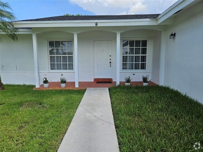 Building Photo - 14075 SW 45th Ter Rental