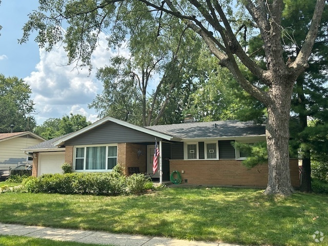 Building Photo - 1240 Aspen Ln Rental