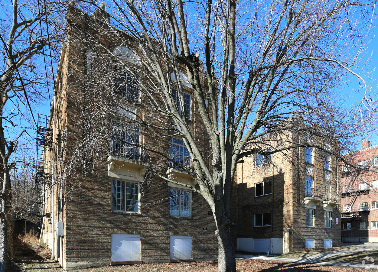Photo - Cross Park Apartments