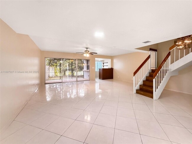 Photo - 5608 NW 19th St