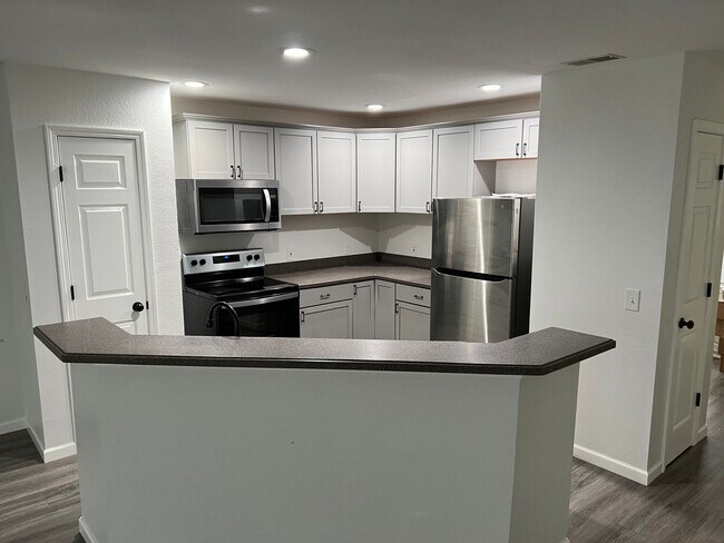 Photo - 56 Ashleigh Ln