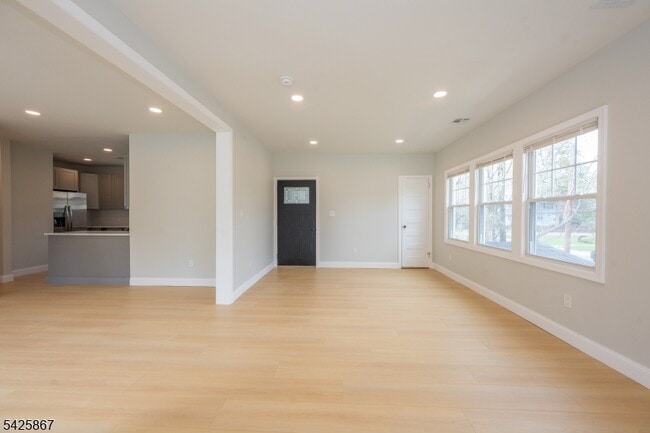 Building Photo - 59 Watchung Plaza