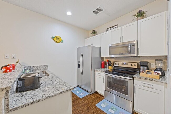 Photo - 8945 Shine Dr