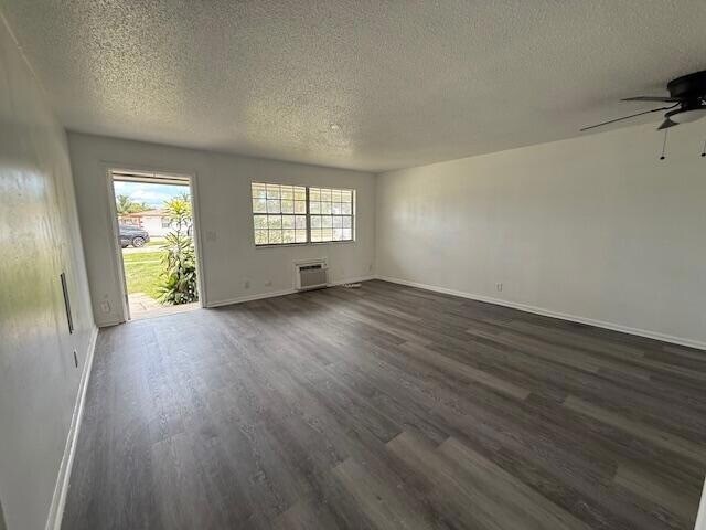 Photo - 341 Silver Beach Rd