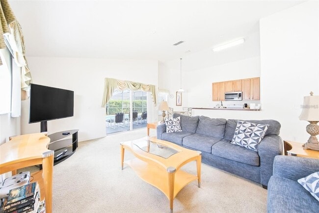 Photo - 723 Old Bridge Cir