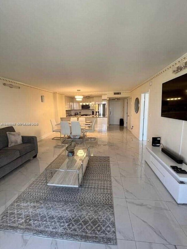 Photo - 2500 Parkview Dr Unit 1008
