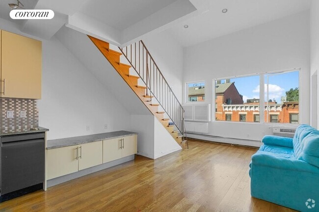 Building Photo - 230 16th St Rental