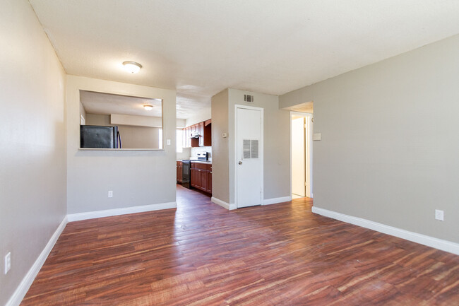 Photo - 3551 Dalebranch Dr Apartments