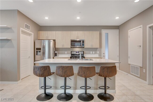 Photo - 11238 Essence Point Ave Unidad 108