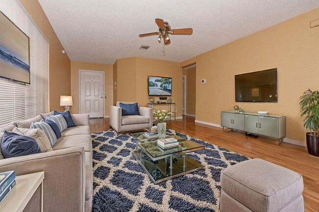 Photo - LARGE DECK  |  MATURE TREES  |  GREAT LOCA...