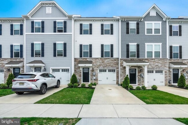 Photo - 107 Kohlmyer Dr Townhome
