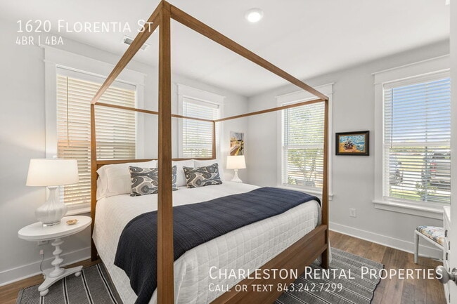 Photo - 1620 Florentia St