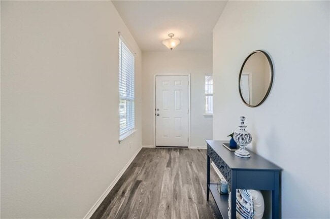 Photo - 288 Eves Necklace Dr.